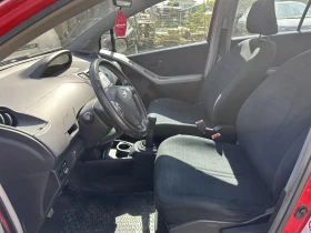 Toyota Yaris 1.0i Регистриран Климатик, снимка 9