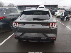 Ford Mustang Mach-E Premium AWD, снимка 6