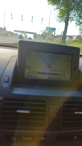 Toyota Avensis 2.2 D4D DCAT, снимка 14