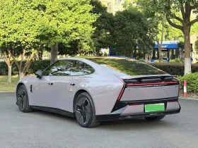Xpeng P7, снимка 4