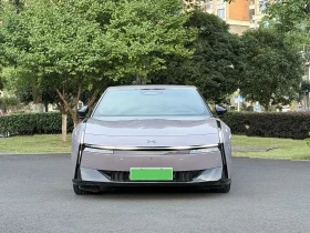 Xpeng P7, снимка 1