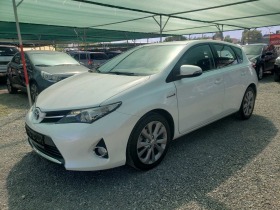 Toyota Auris 1, 8 Hibrid, снимка 3