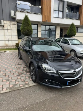 Opel Insignia country tourer 4x4 - 6150 € / 12028.35 лв. - 11199178 2