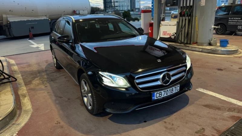 Mercedes-Benz E 400 4 matic, снимка 1 - Автомобили и джипове - 47007221