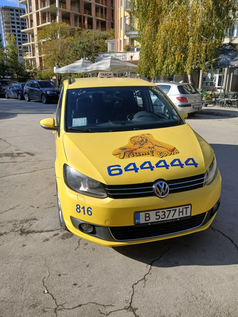 VW Touran, снимка 1 - Автомобили и джипове - 47990804