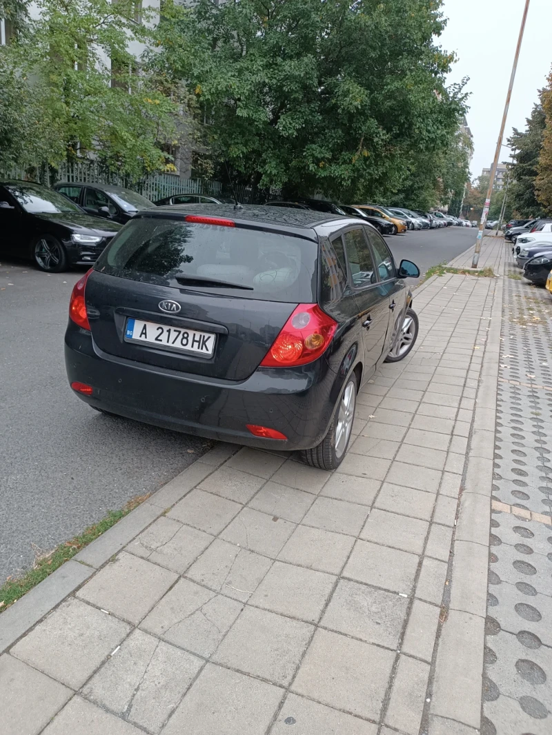 Kia Ceed 1.6 crd, снимка 5 - Автомобили и джипове - 48026148