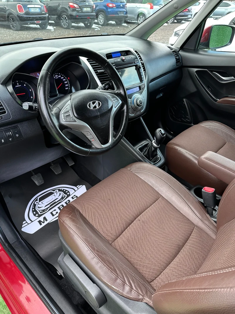 Hyundai Ix20 1.4 CRDI 90ks & KAMERA & NAVY , снимка 13 - Автомобили и джипове - 49214464