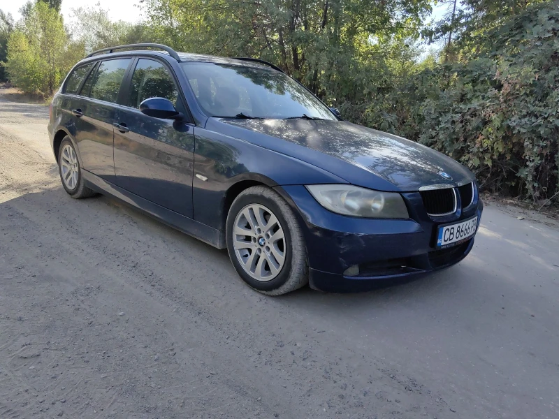 BMW 320 Touring, снимка 8 - Автомобили и джипове - 51487643