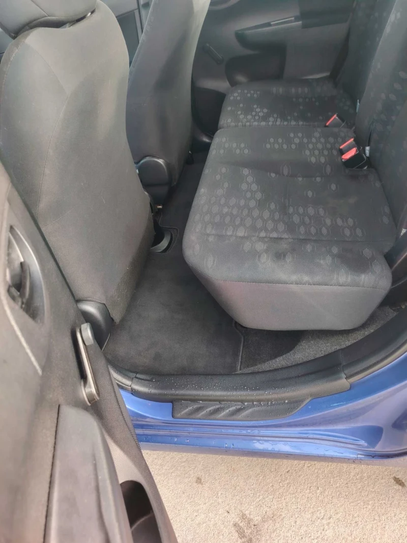 Subaru Trezia 1. 3 Швейцария , снимка 11 - Автомобили и джипове - 50945723