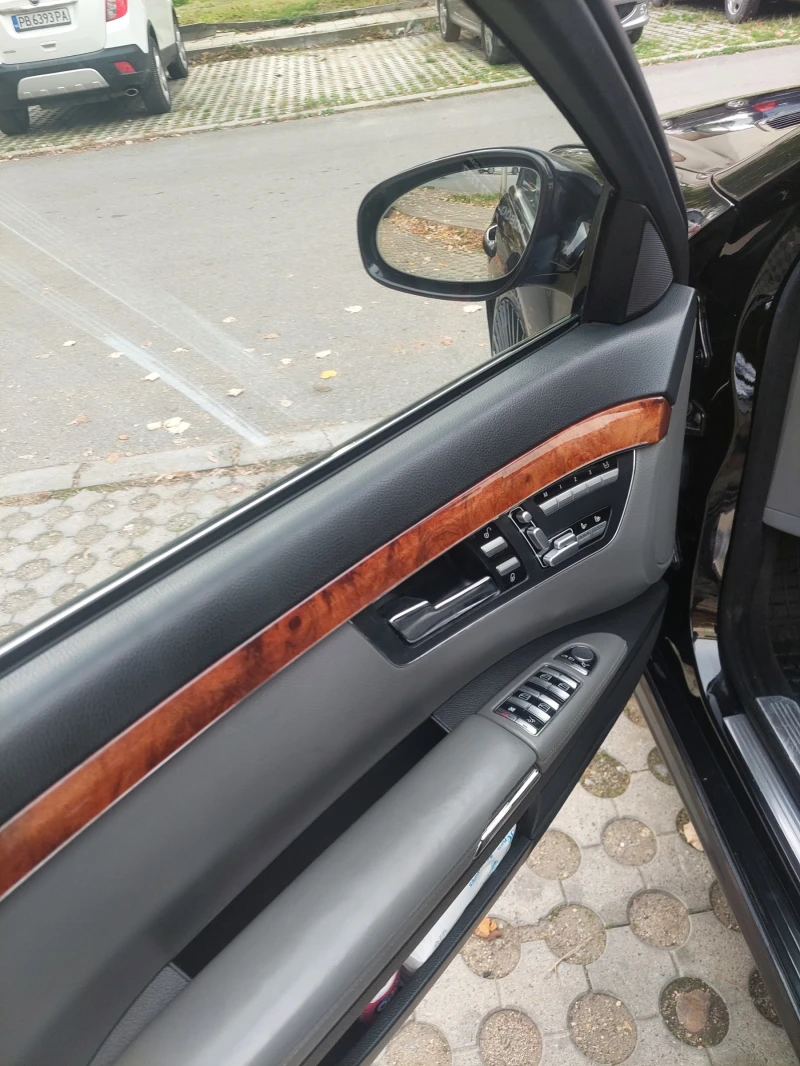 Mercedes-Benz S 500 4MATIC AMG , снимка 15 - Автомобили и джипове - 52417539