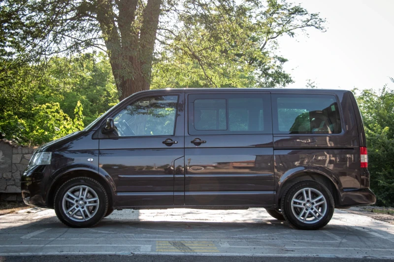 VW Multivan 2.5TDI 4 MOTION HIGHLINE, снимка 2 - Автомобили и джипове - 52483107