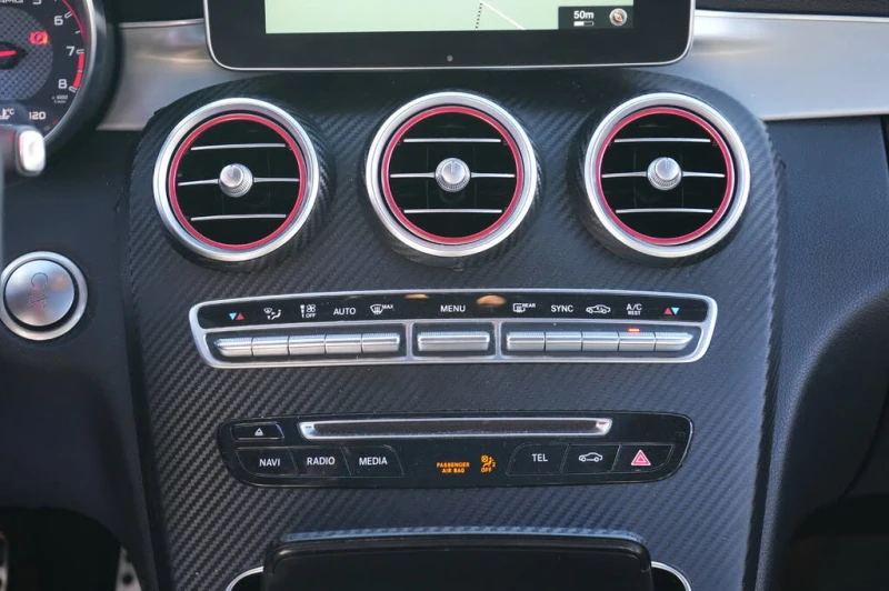 Mercedes-Benz C 63 AMG S * 4MATIC * NAVI * LED * 360 * BURMESTER * ПОДГРЕ, снимка 16 - Автомобили и джипове - 53397191