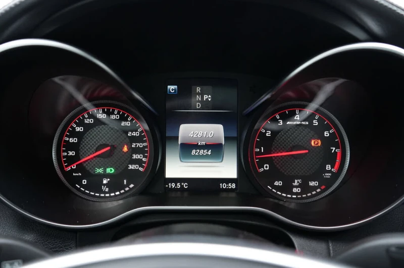 Mercedes-Benz C 63 AMG S * 4MATIC * NAVI * LED * 360 * BURMESTER * ПОДГРЕ, снимка 13 - Автомобили и джипове - 53397191