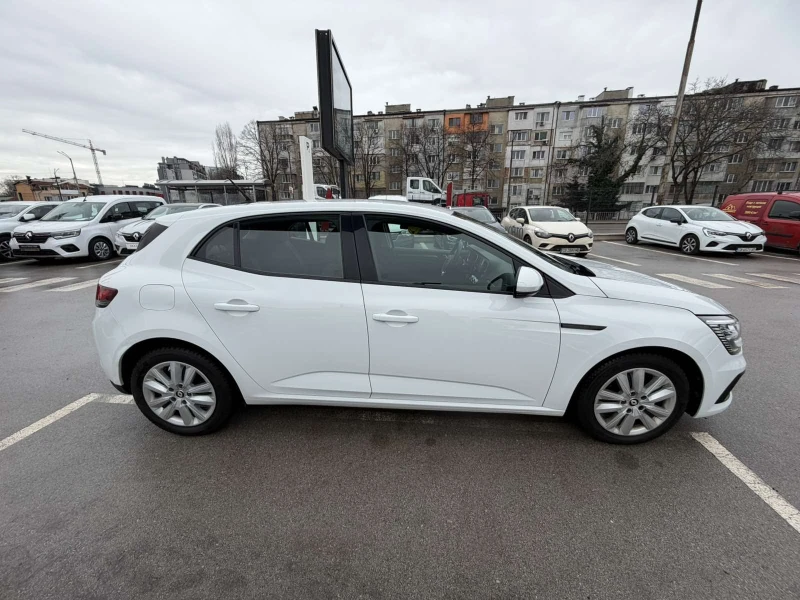 Renault Megane 1.5 dCi 115k.c., снимка 4 - Автомобили и джипове - 53495066