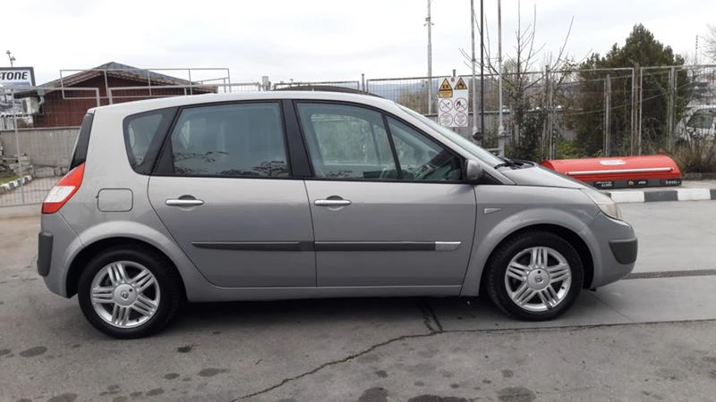 Renault Scenic 1.9DCI-6 СК, снимка 5 - Автомобили и джипове - 27168836