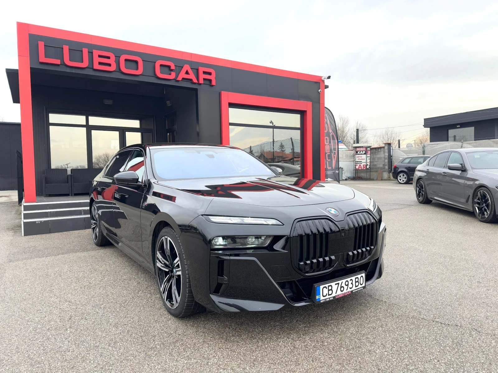 BMW 740 D-M SPORT-TV-B&W-HUD-AUTOMATIC DOORS-21-FULL FULL, снимка 1