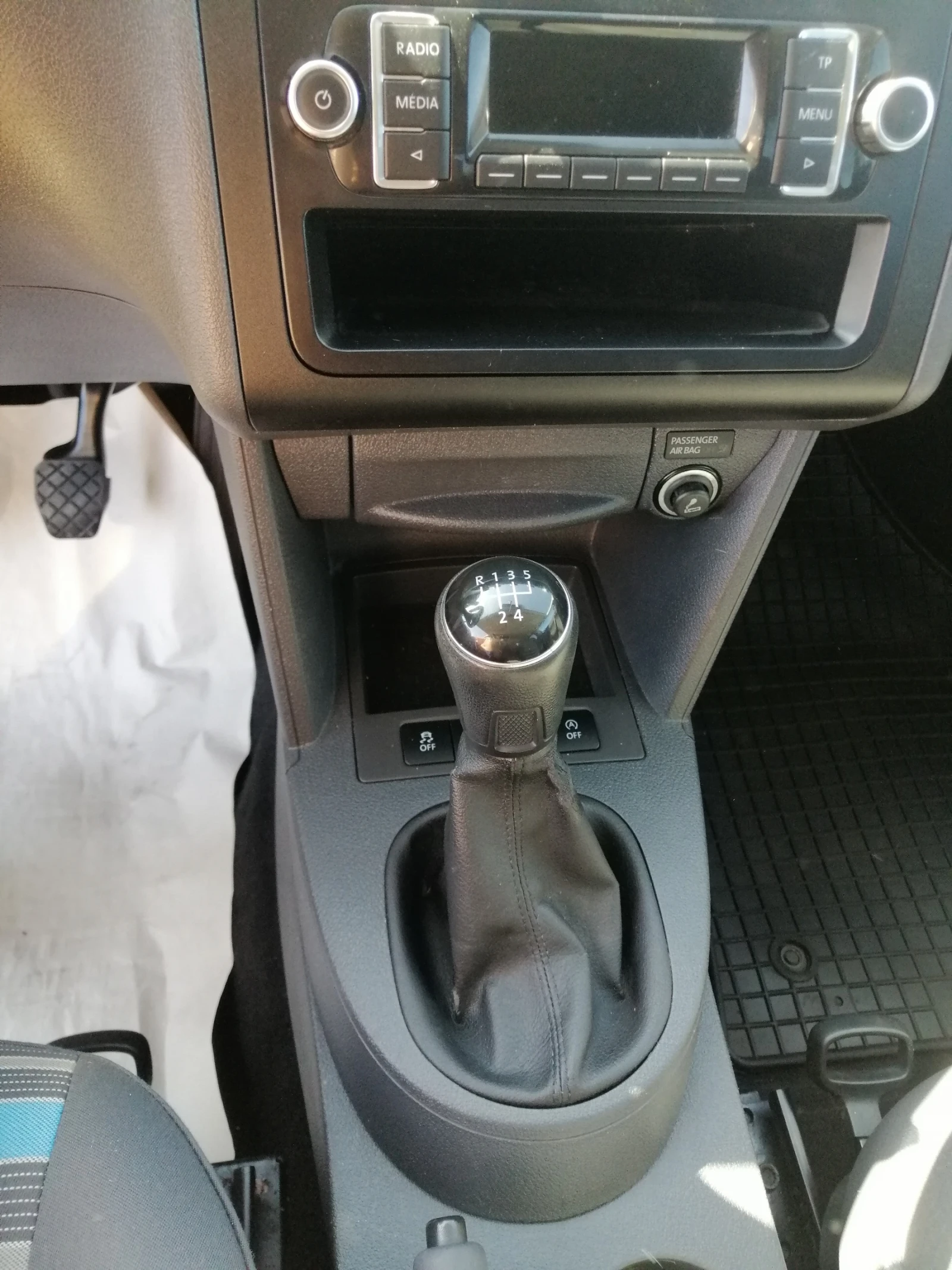 VW Caddy 1.6 TDI | Mobile.bg — изображение 13