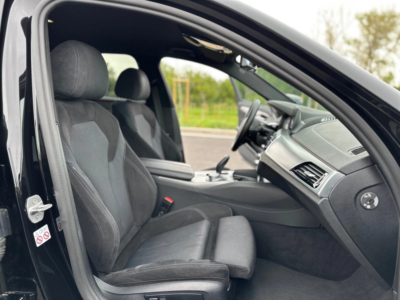 BMW 520 d Touring/M Sport - изображение 10