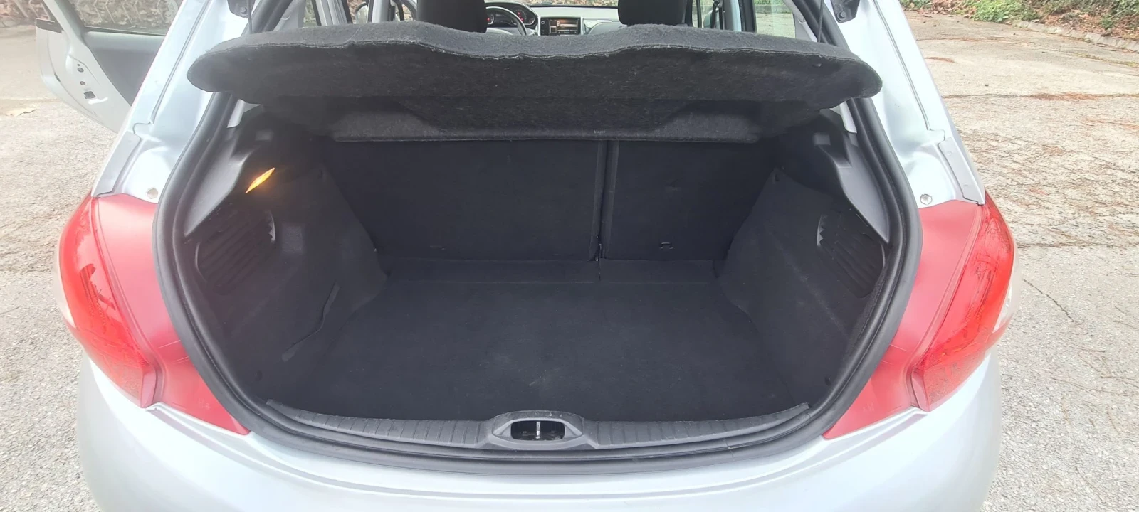 Peugeot 208 1.4HDI NAVI | Mobile.bg � ����������� 13