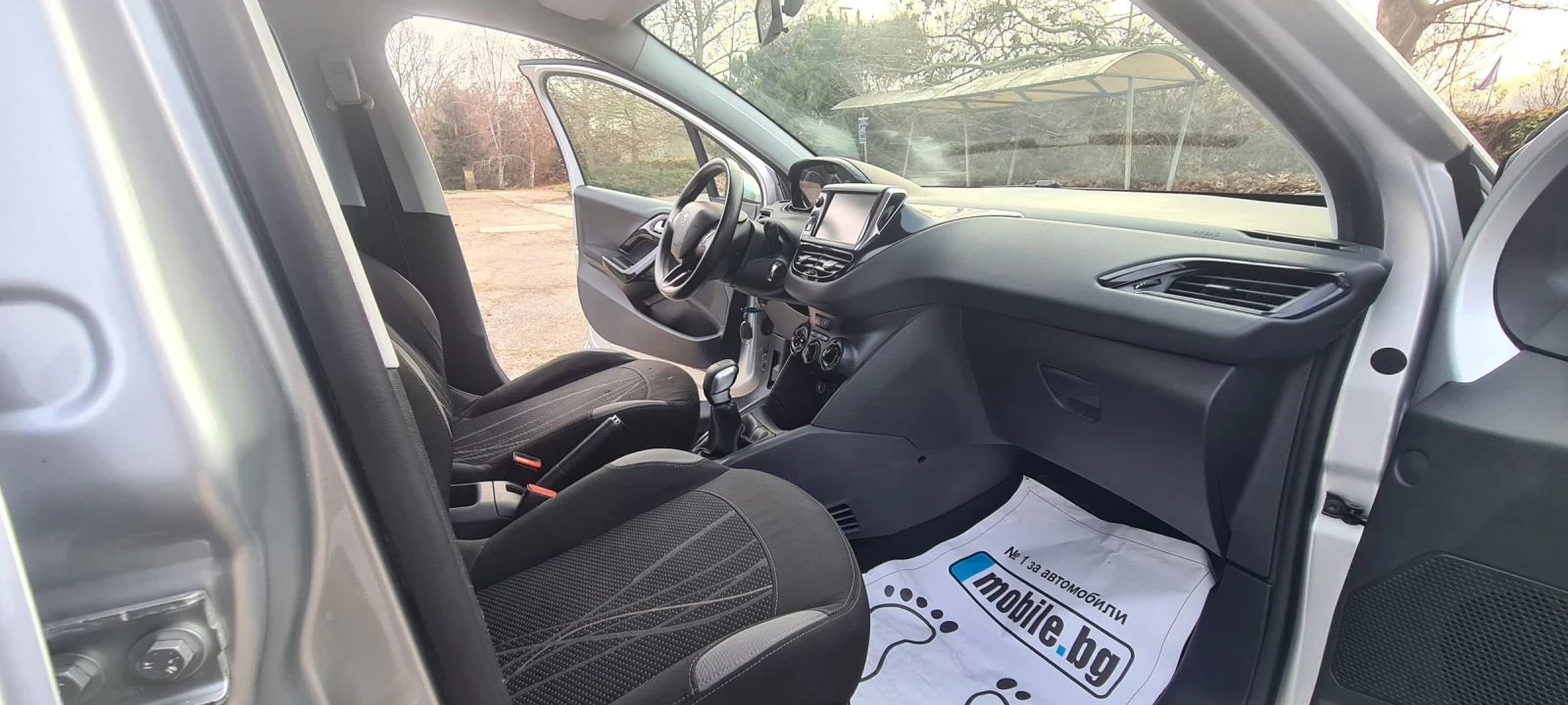 Peugeot 208 1.4HDI NAVI | Mobile.bg � ����������� 12