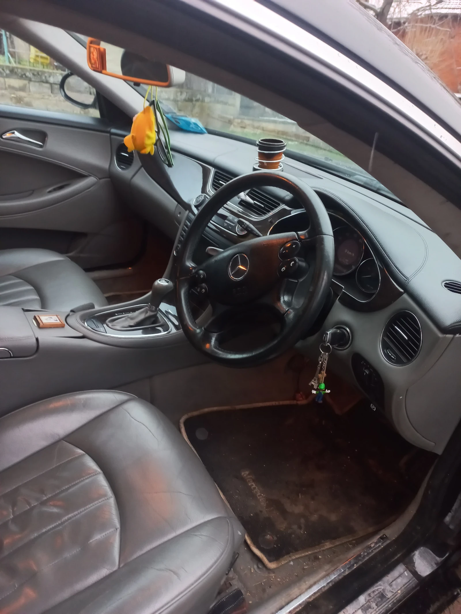 Mercedes-Benz 110  - изображение 5