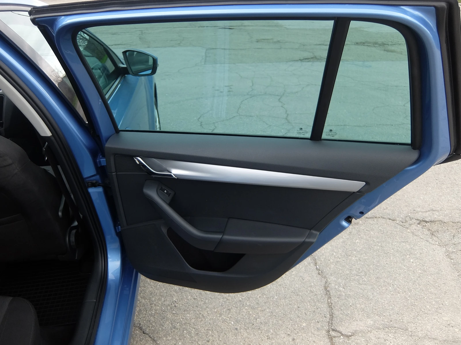 Skoda Octavia, снимка 15 - Автомобили и джипове - 54088573