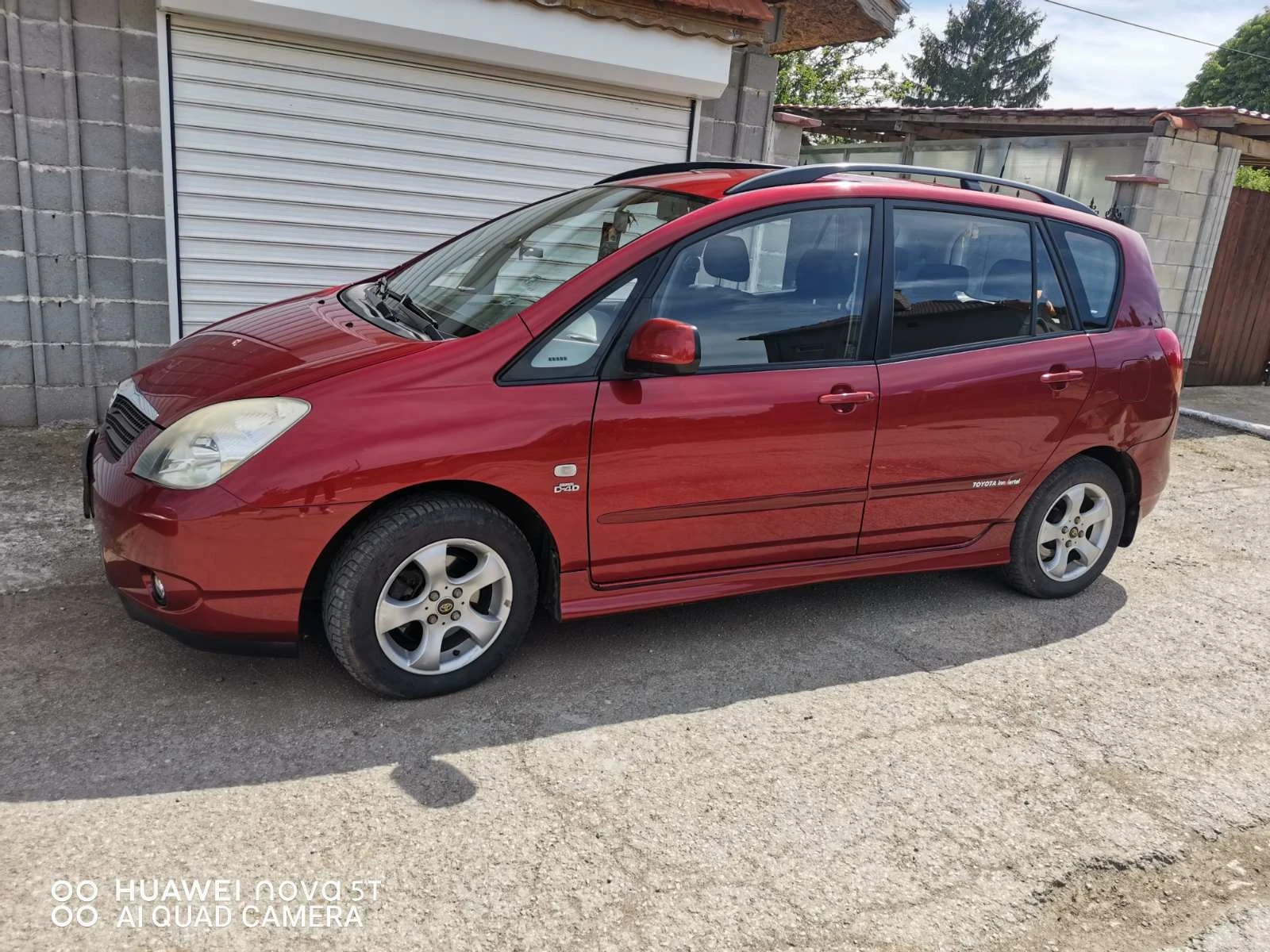Toyota Corolla verso 2.0 Дизел, снимка 4 - Автомобили и джипове - 54692962