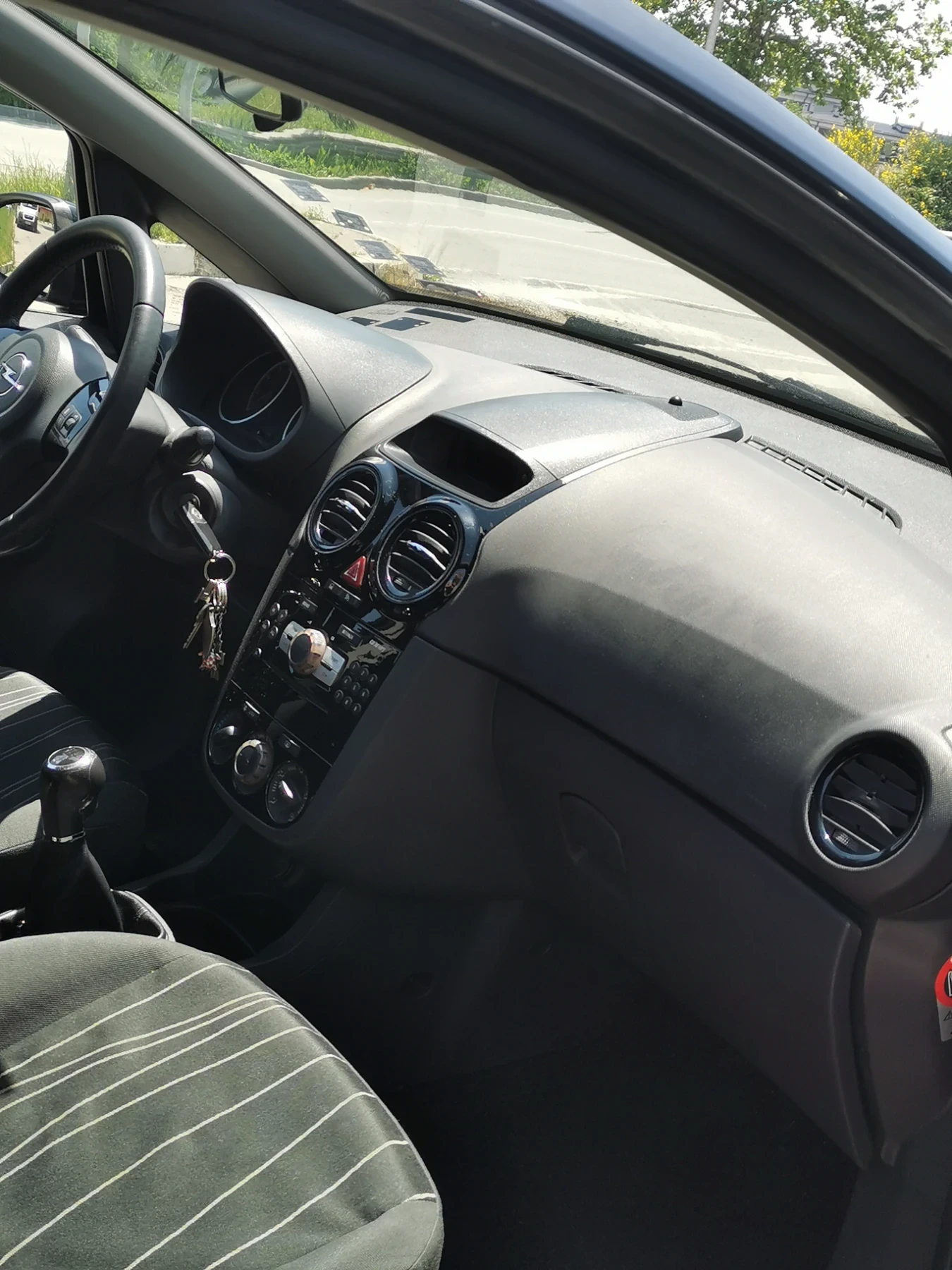 Opel Corsa, снимка 8 - Автомобили и джипове - 54701233