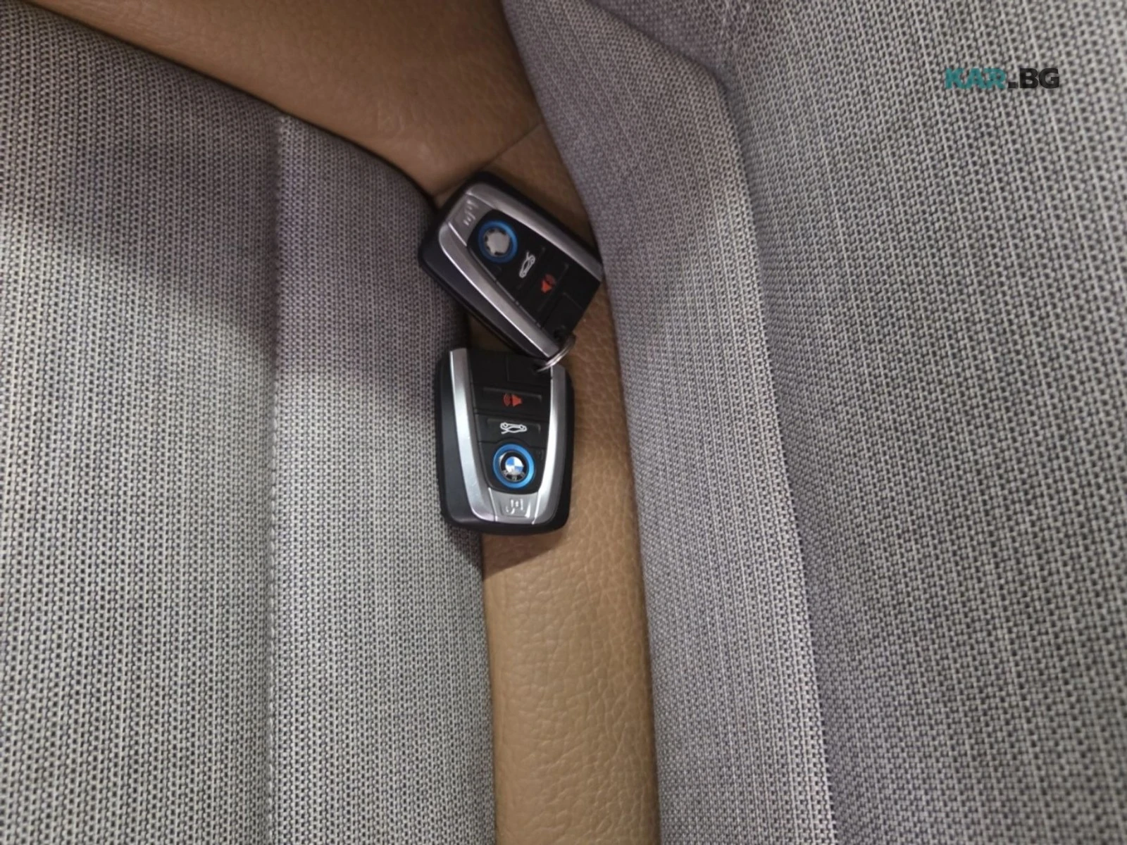 BMW i3 REX * АвтоКредит* (ЦЕНА ДО БГ), снимка 11 - Автомобили и джипове - 54882182