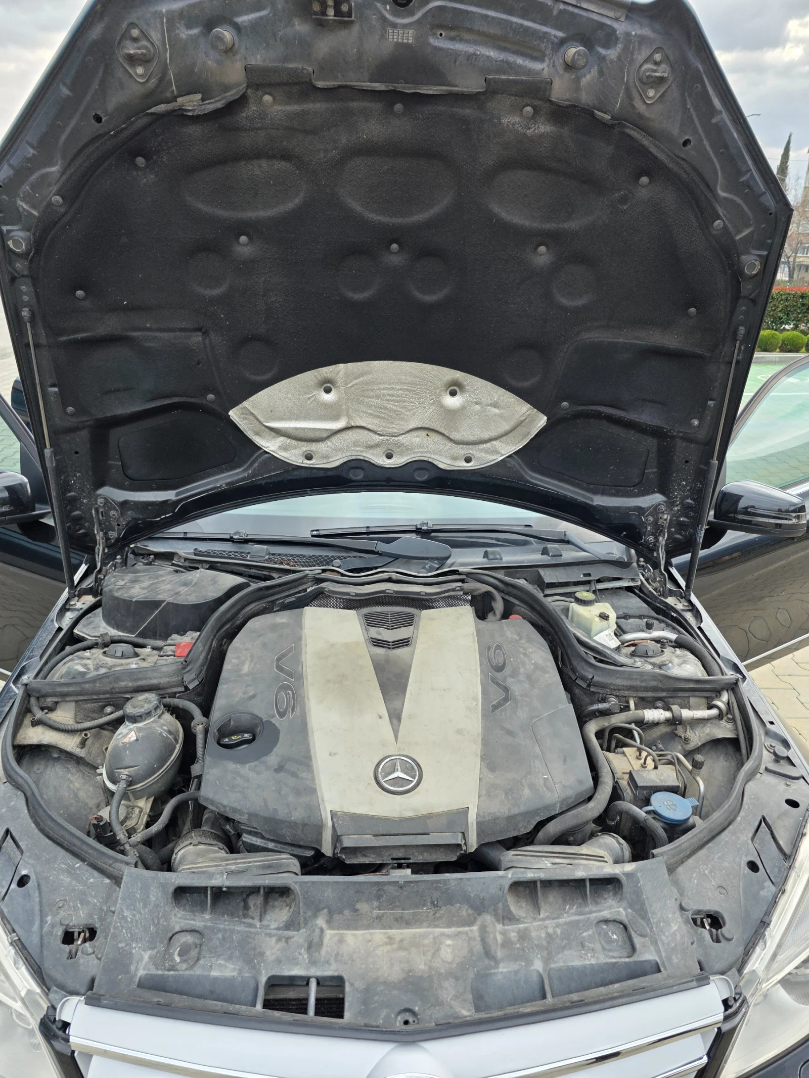 Mercedes-Benz C 320, снимка 11 - Автомобили и джипове - 54982621