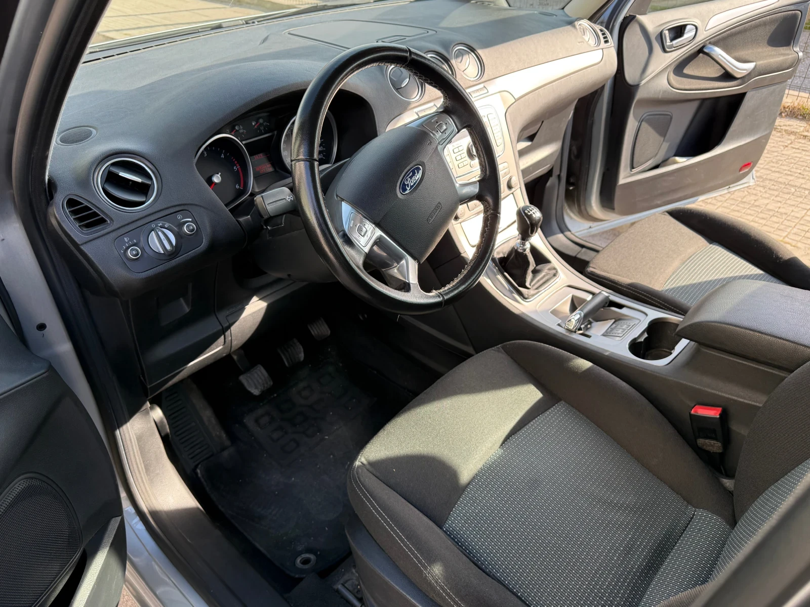Ford Galaxy 2.0 tdci, снимка 11 - Автомобили и джипове - 55191710