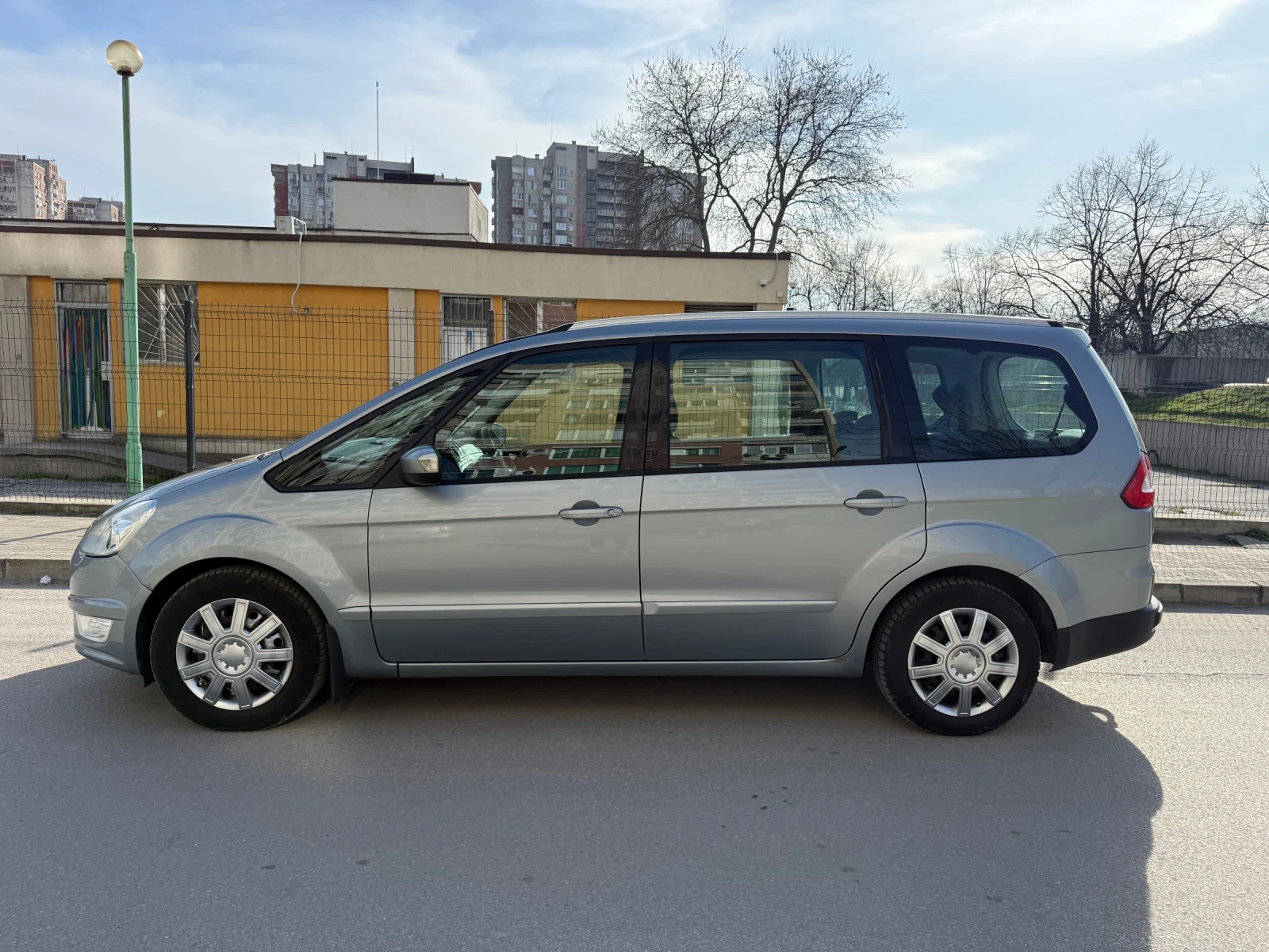 Ford Galaxy 2.0 tdci, снимка 3 - Автомобили и джипове - 55191710