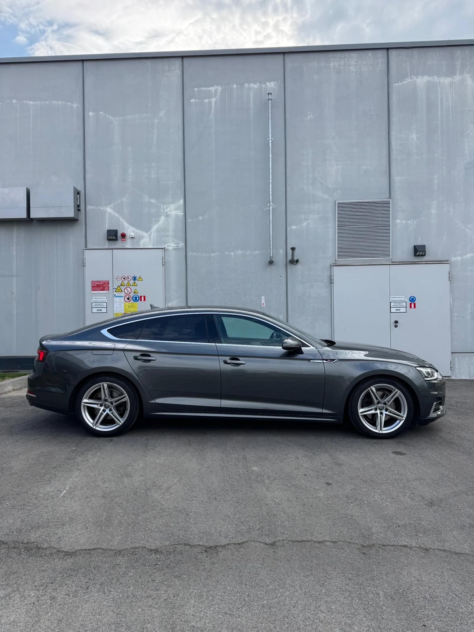 Audi A5 40 Tfsi / 3x S-line , снимка 3 - Автомобили и джипове - 56150391