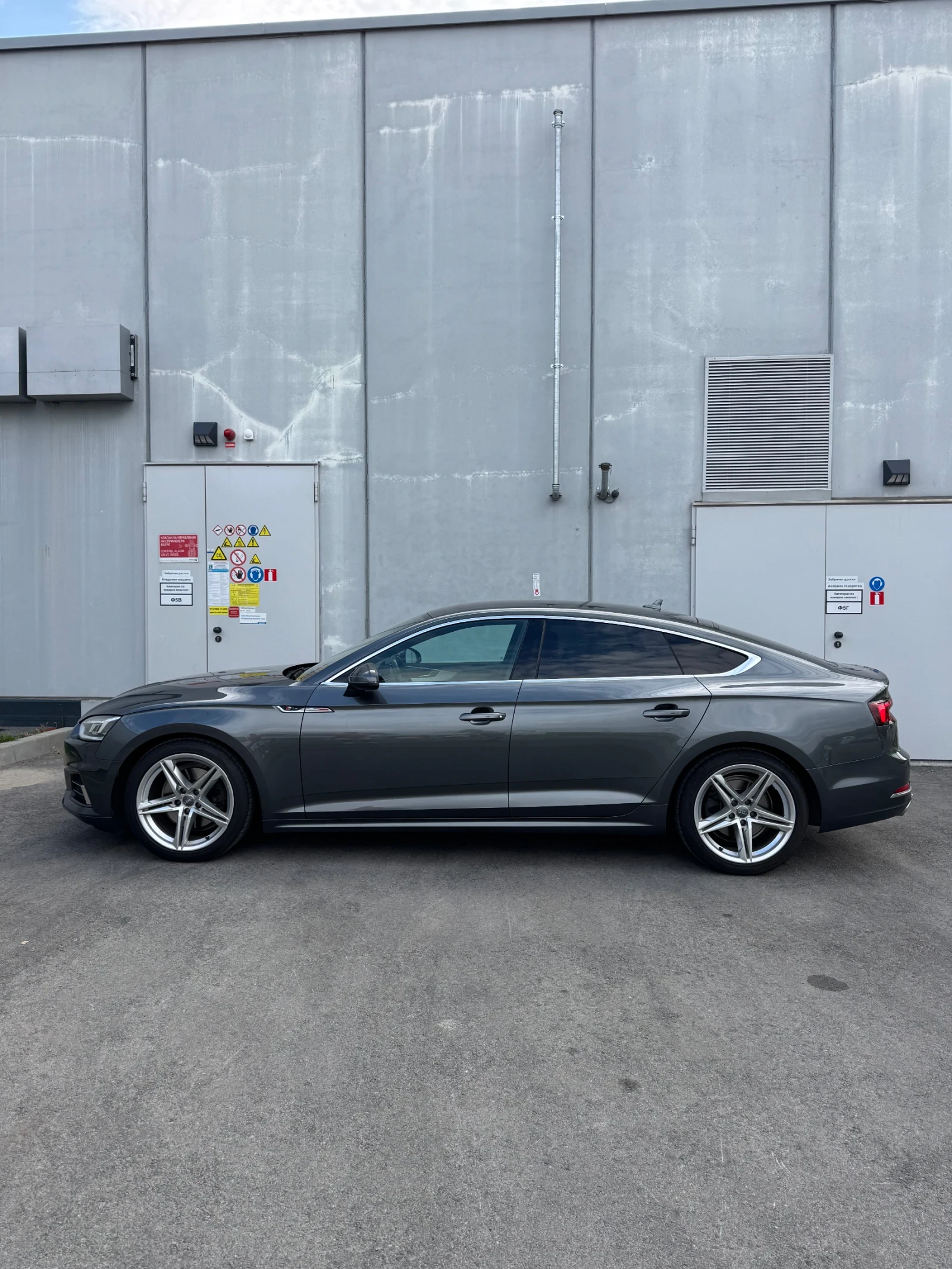 Audi A5 40 Tfsi / 3x S-line , снимка 4 - Автомобили и джипове - 56150391