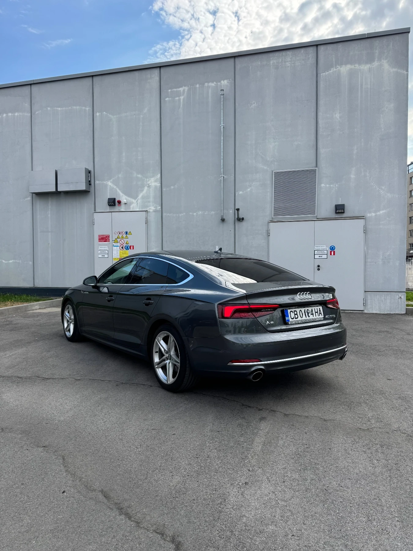 Audi A5 40 Tfsi / 3x S-line , снимка 5 - Автомобили и джипове - 56150391