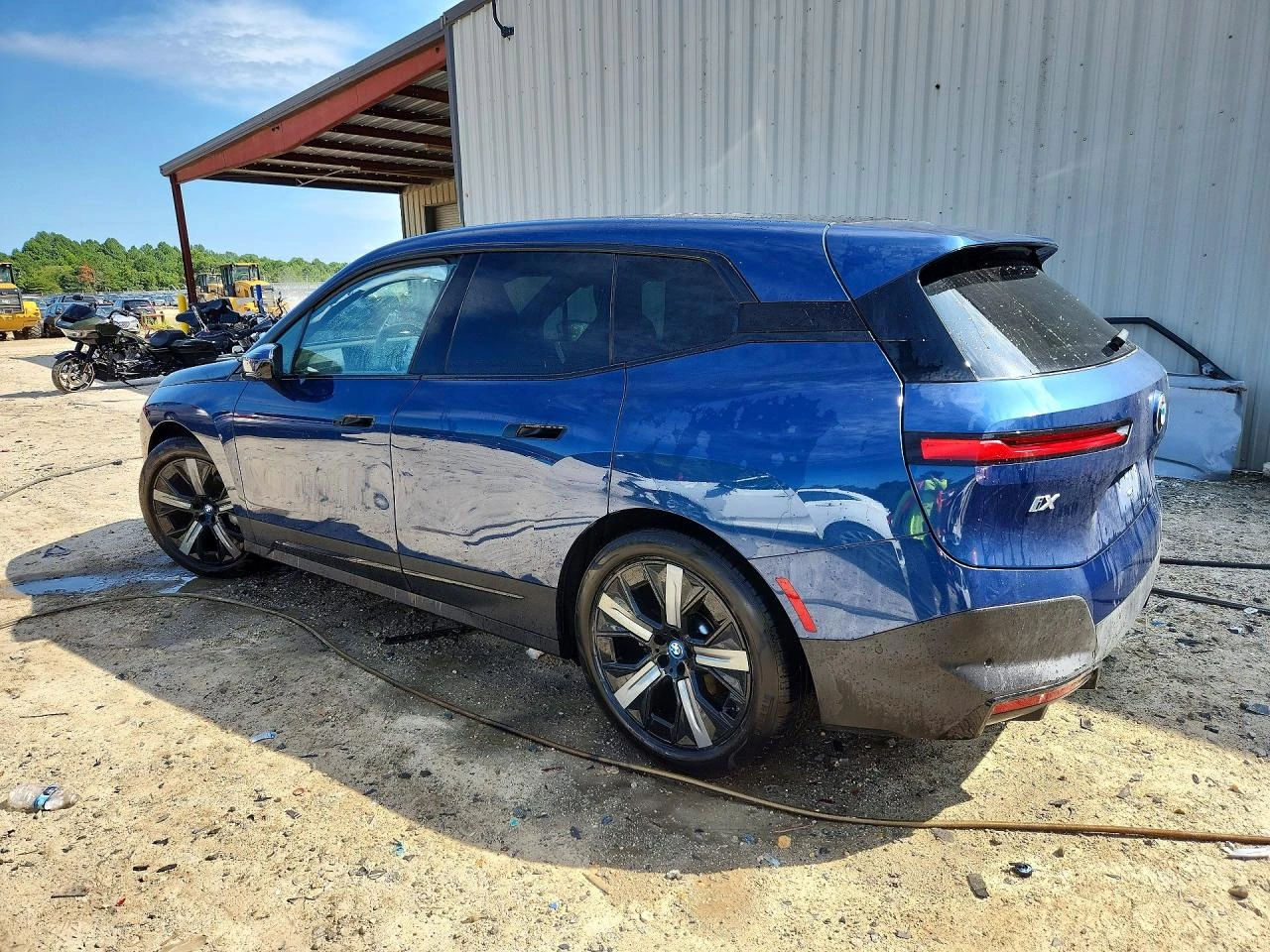 BMW iX xDrive50, снимка 2 - Автомобили и джипове - 56423993