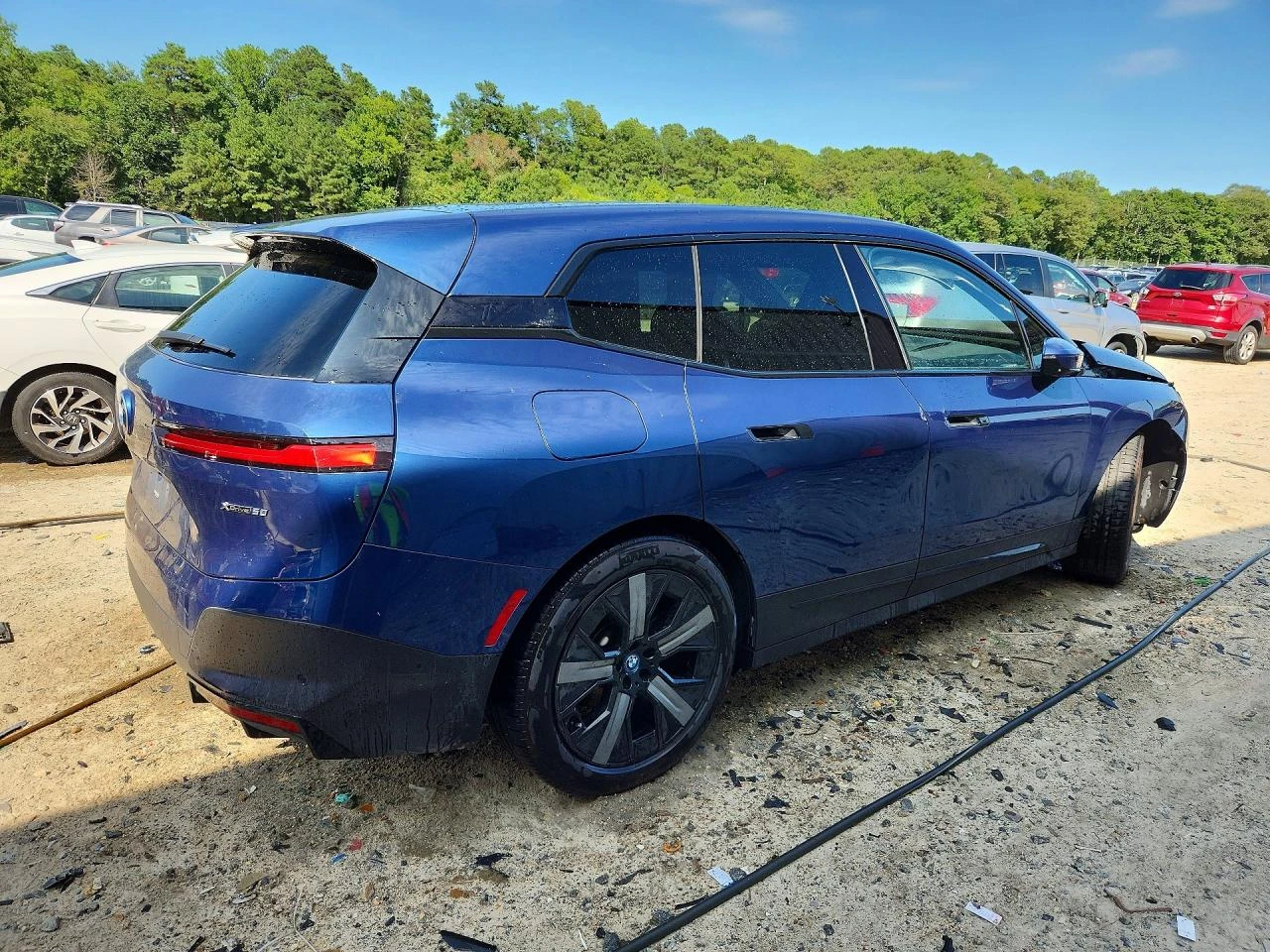 BMW iX xDrive50, снимка 3 - Автомобили и джипове - 56423993