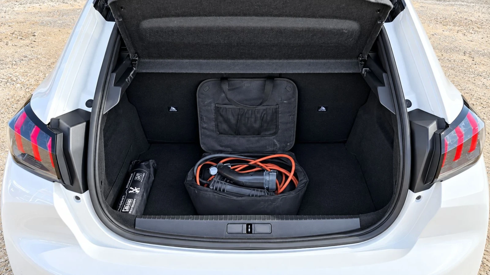 Peugeot 208 EV-GT Line-ELECTRIC-50Kwh | Mobile.bg � ����������� 5