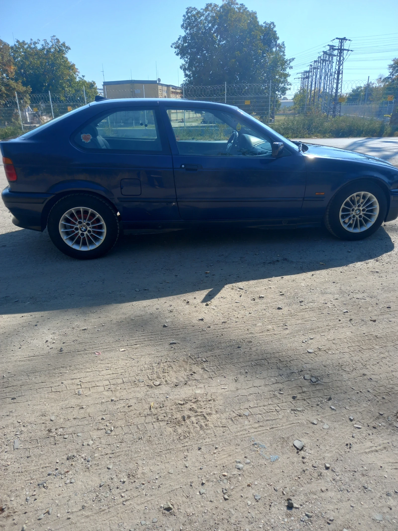 BMW 318, снимка 7 - Автомобили и джипове - 56476249