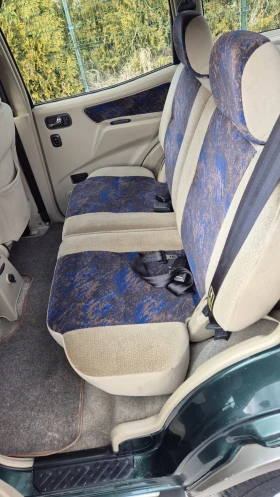 Nissan Terrano 2.4, 4х4 7 местен с метан, снимка 7 - Автомобили и джипове - 53643786