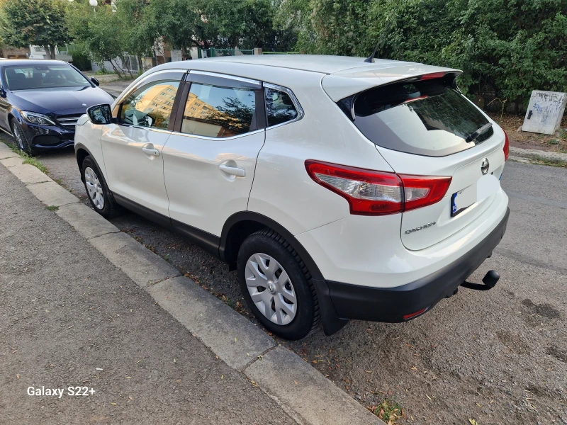 Nissan Qashqai, снимка 4 - Автомобили и джипове - 47285678