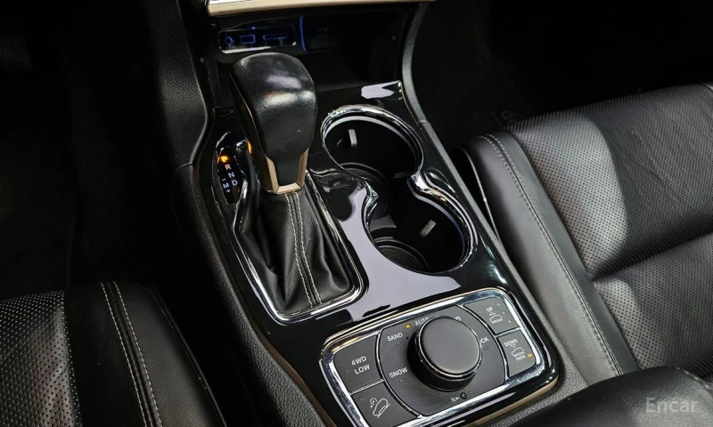 Jeep Grand cherokee, снимка 9 - Автомобили и джипове - 53124006