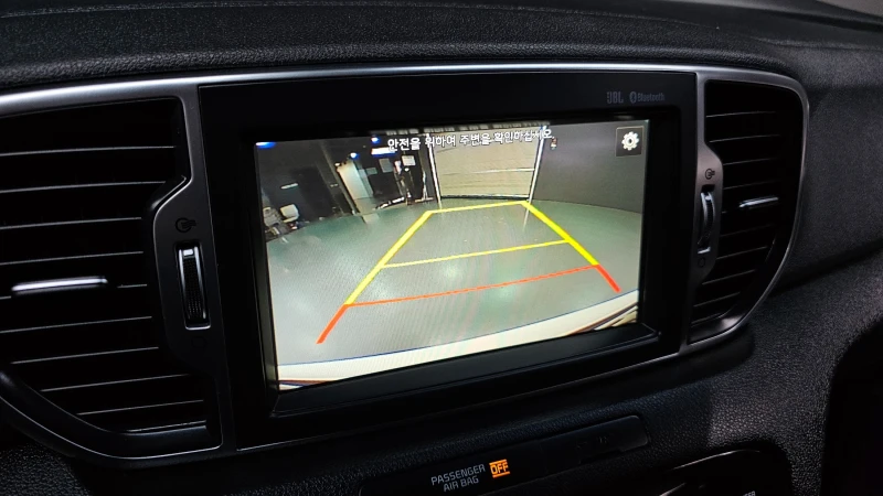 Kia Sportage 2.0 CRDI / АВТОМАТИК / СЕРВИЗНА ИСТОРИЯ !!!, снимка 12 - Автомобили и джипове - 53383206