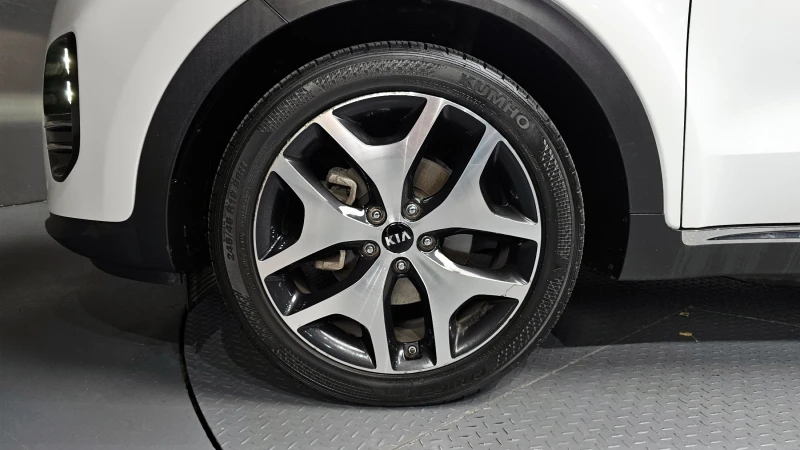 Kia Sportage 2.0 CRDI / АВТОМАТИК / СЕРВИЗНА ИСТОРИЯ !!!, снимка 16 - Автомобили и джипове - 53383206
