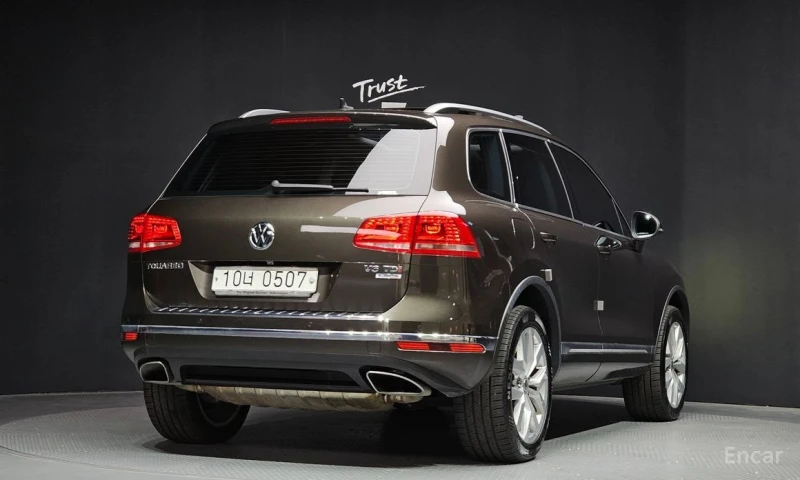 VW Touareg, снимка 2 - Автомобили и джипове - 53562986