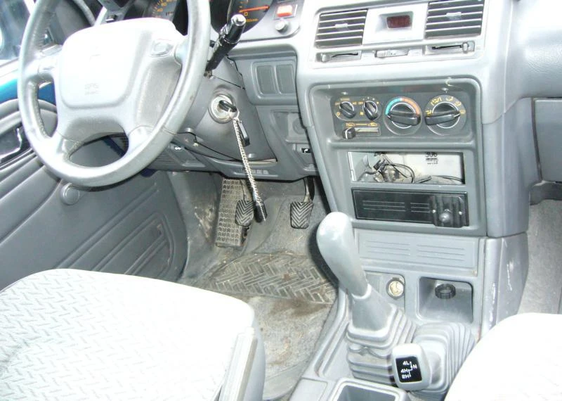 Mitsubishi Pajero 2.5-2.8.на части, снимка 9 - Автомобили и джипове - 12813346