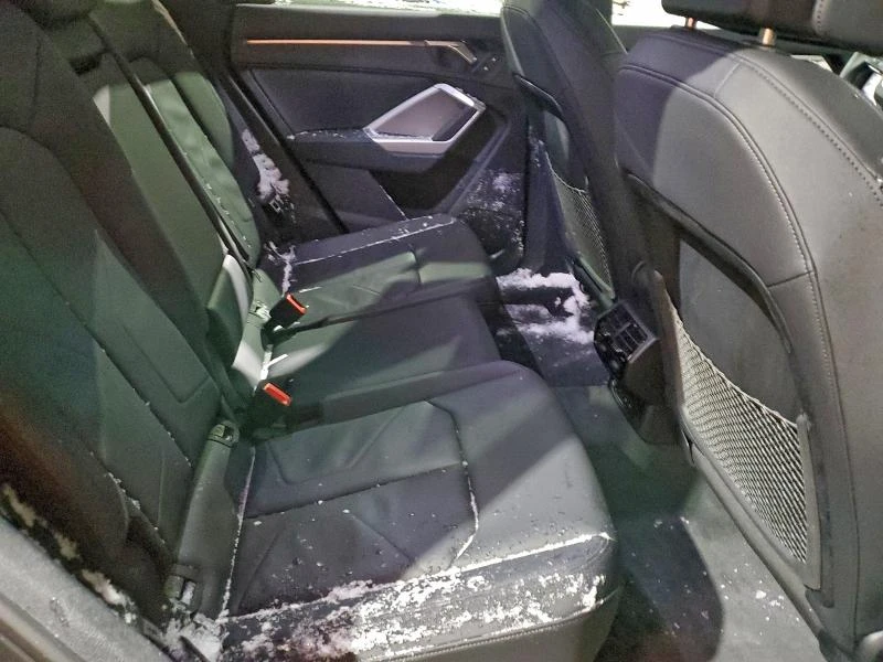 Audi Q3 2.0L 4 All wheel drive - изображение 4