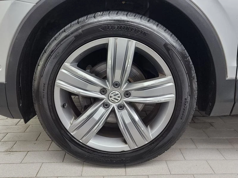 VW Tiguan 2.0 TDI 4Motion Prestige| 150к.с., снимка 5 - Автомобили и джипове - 56199777