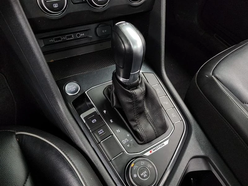 VW Tiguan 2.0 TDI 4Motion Prestige| 150к.с., снимка 9 - Автомобили и джипове - 56199777