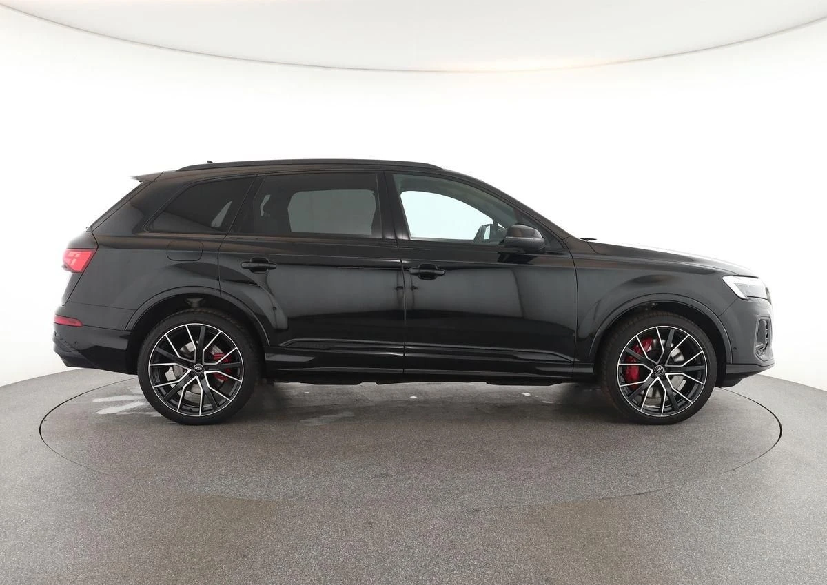 Audi SQ7 TFSI/FACELIFT/S-SEATS/BLACK OPTIC/PANO/B&O/7-МЕСТ/ - изображение 3